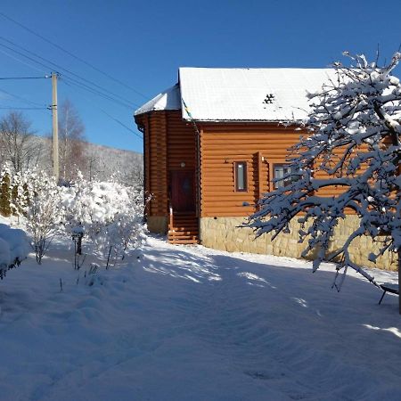 Вікенд Yaremche Exterior foto