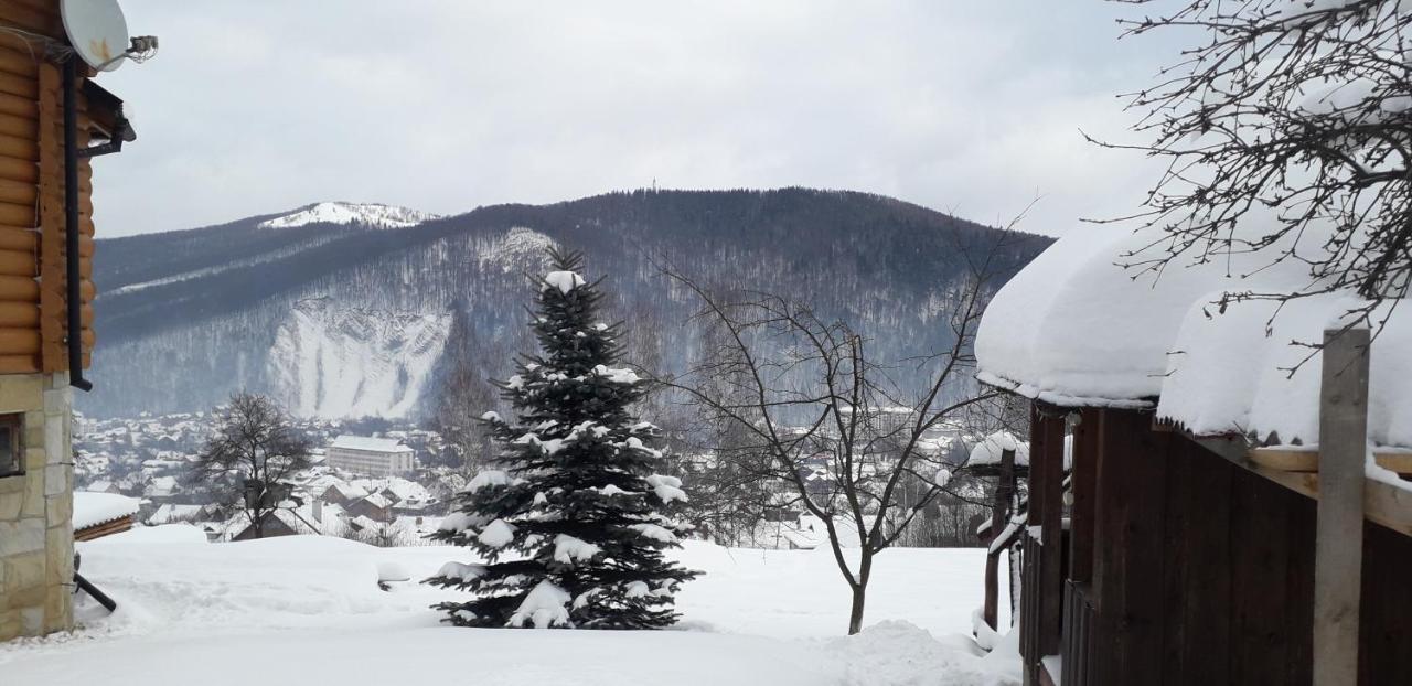 Вікенд Yaremche Exterior foto